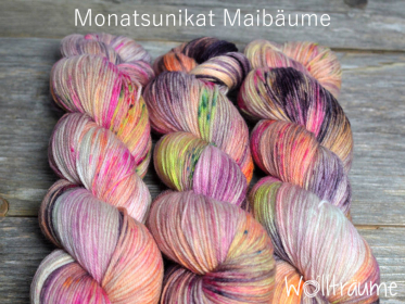 Monatsunikat, Maibäume, Garn des Monats, handgefärbte Wolle von wollträume