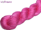 Hope magenta, handgefärbte Wolle von wollträume